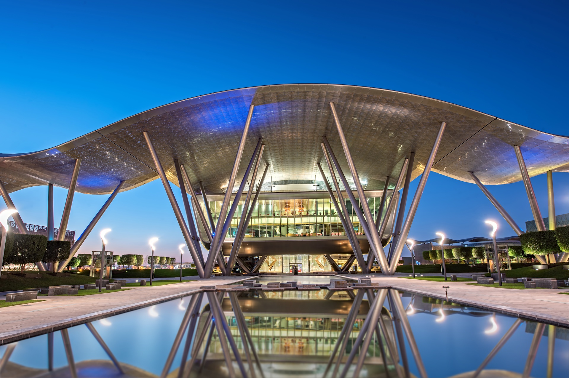 QSTP campus canopy illuminated in the evening